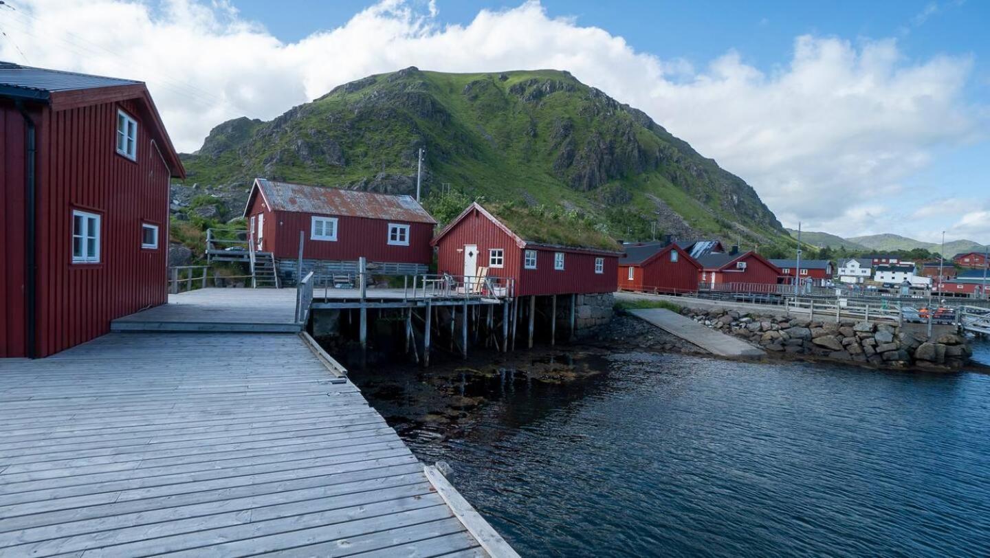 Real Fisherman'S Cabins In Ballstad, Lofoten Экстерьер фото